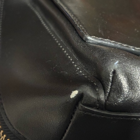 Large Kate Spade New York Black Varick Street Abbie Shoulder Bag Expandable Side - Picture 16 of 16